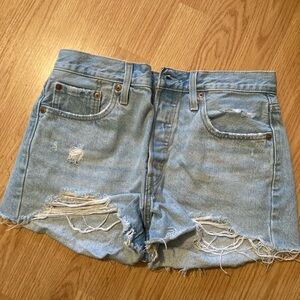 Levi Jean Shorts